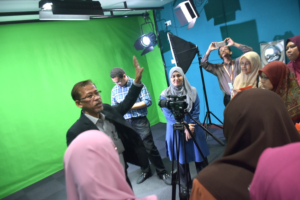 UKM 1602